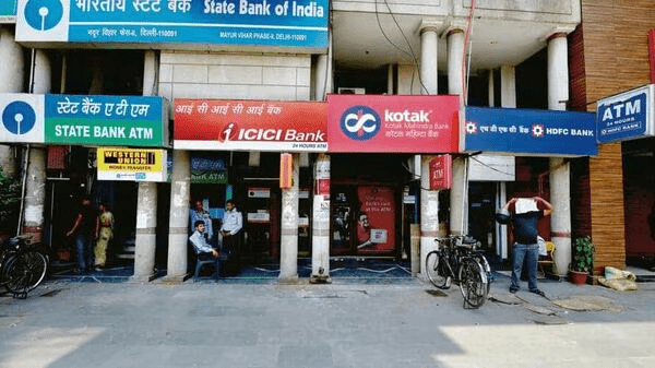 Bank holiday on Mahashivratri 2024: 8 मार्च को इन शहरों में बैंक बंद रहेंगे।