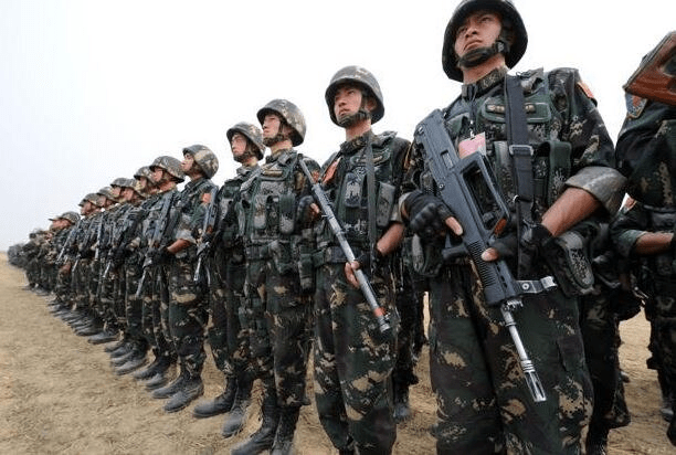 चीन के शीर्ष सैन्य अधिकारी ने कहा- शी जिनपिंग की सेना की युद्ध क्षमताएं फर्जी