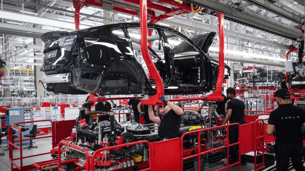 Tesla in India: टेस्ला भारत में जर्मन निर्मित ईवी आयात करने के लिए तैयार हो गया है