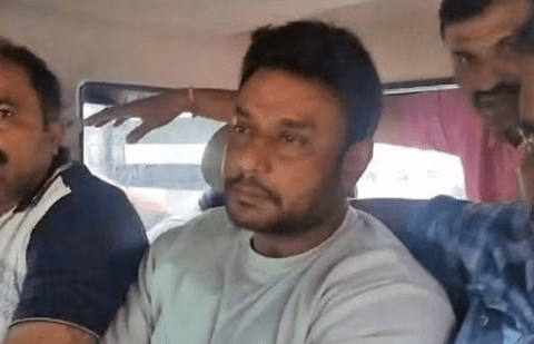 Darshan Thoogudeepa Granted Bail: फैन की हत्या के आरोप में फंसे एक्टर दर्शन को 6 हफ्ते की जमानत मिली