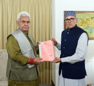 Jammu and Kashmir President's rule withdrawn: जम्मू कश्मीर से राष्ट्रपति शासन हटा , अब जम्मू कश्मीर को मिलेगा नया CM