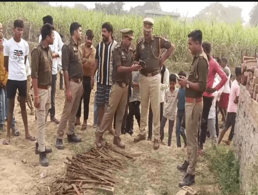 Historical Weapons Unearthed in Dhakia Tiwari: Discovery of 21 Swords, 13 Guns, Daggers, and Spears Sparks Demand for Research