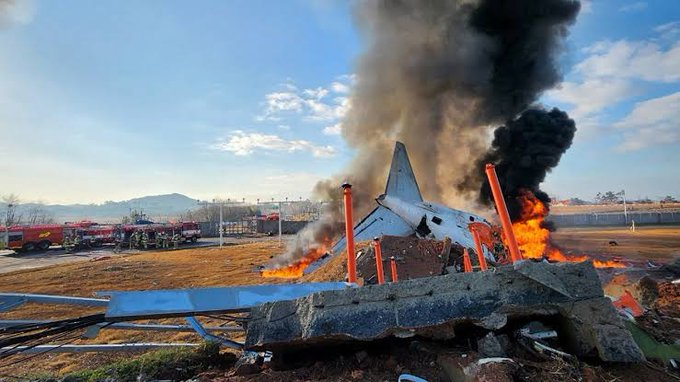 Jeju Air Flight 7C 2216 crashed in South Korea, 179 Live Lost