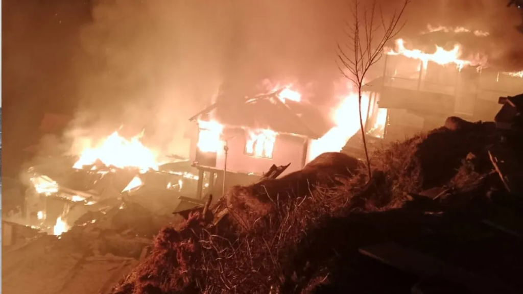 Massive Fire Ravages Savni Village in Uttarkashi: One Dead, 25 Families Left Homeless