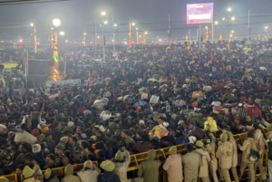 Mahakumbh Stampede Live : CM Yogi Assures Situation is Under Control, Urges Devotees to Follow Guidelines