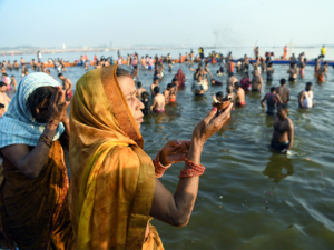 Maha Kumbh 2025: Lakhs of people gather for holy Amrit Snan on Basant Panchami