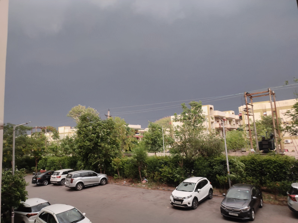 Dark black clouds hover in Chandigarh on Wednesday. photo: Prayan Singh Visen