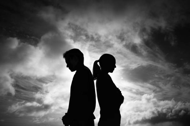 Unnao News : Mother of Six Elopes with Nephew, Husband Pleads for Justice