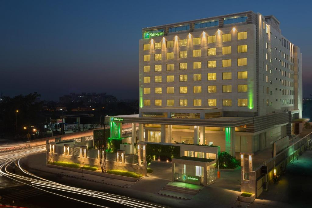 Jaipur Holiday Inn Viral Video