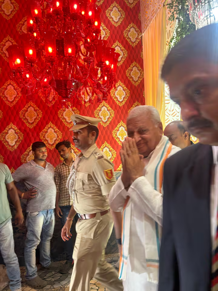 Khan Sir Reception Photo
