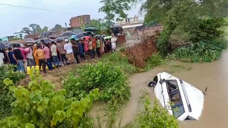 Gonda Accident: 11 Dead, 4 Injured as SUV Falls into Saryu Canal in Gonda, Uttar Pradesh