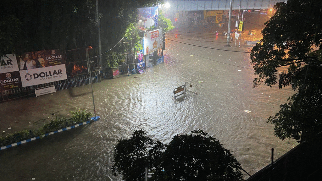 Heavy Rain Paralyzes Kolkata