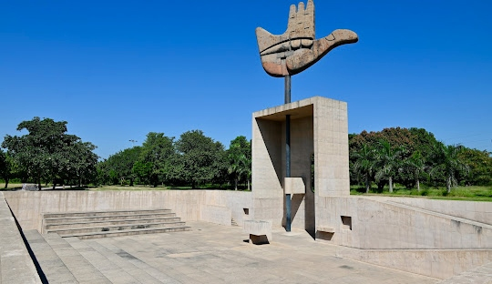 Chandigarh: The Best Place to Visit in North India