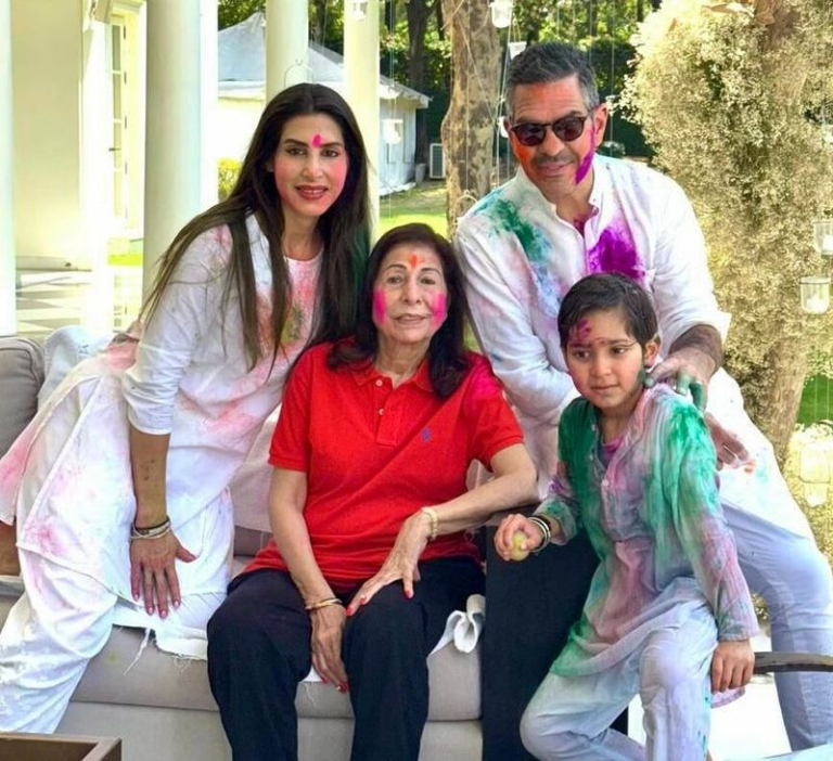 Chandigarh Sector 32 Firing Outside Sewak Pharmacy