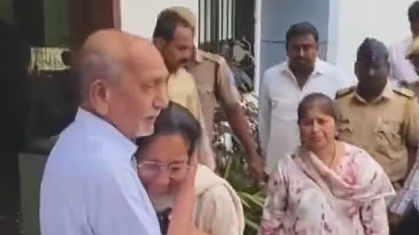Supriya Sule, Sunetra Pawar Break Down After Ajit Pawar’s Plane Crash Death