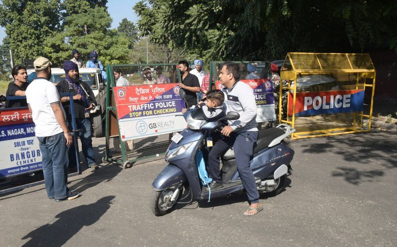 Bomb Threat Emails Trigger Evacuation at YPS Mohali, Other Private Schools; Students Sent Home Safely