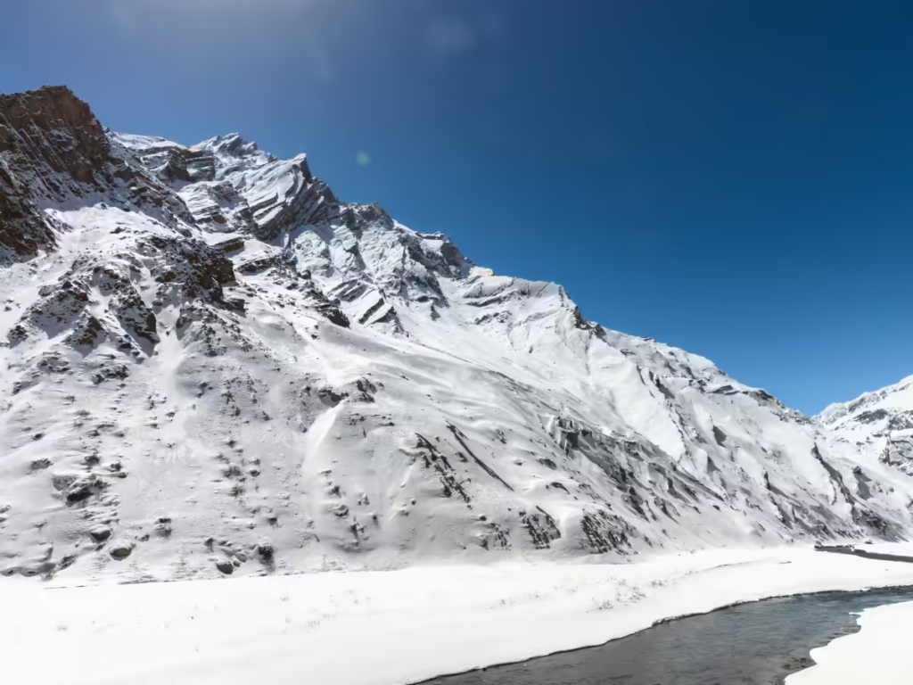 Fresh Snowfall Likely in Himachal Pradesh Tomorrow; Kukumseri Shivers at -8.2°C