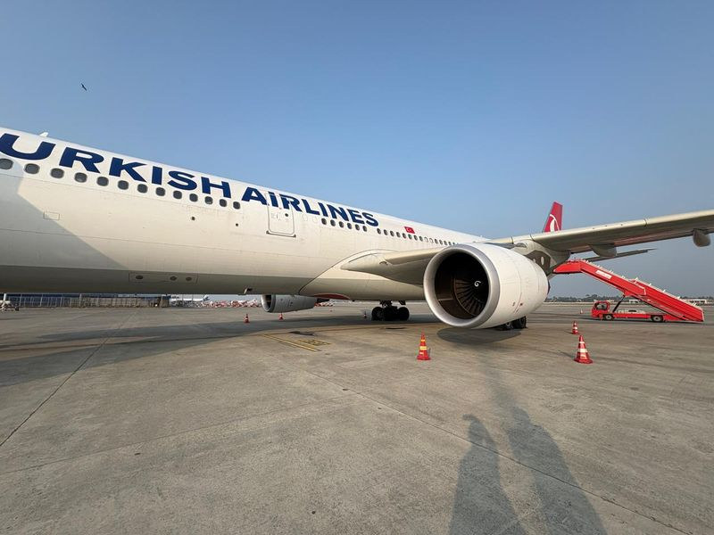 Turkish Airlines Flight Diverted to Kolkata After Mid-Air Engine Fire